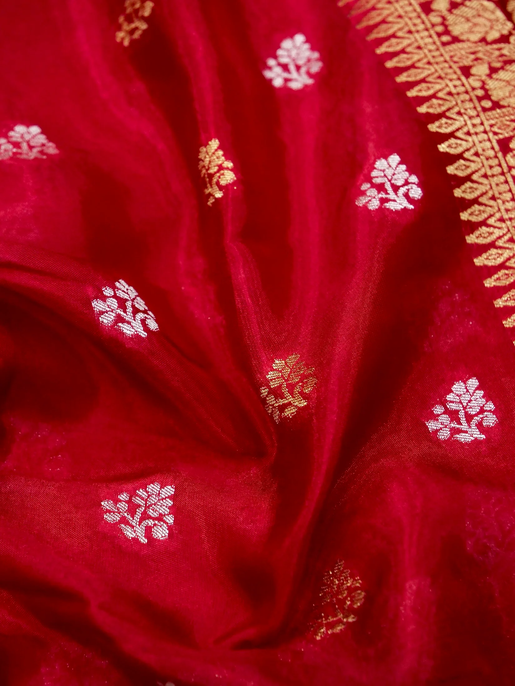 Crimson Red Banarasi Silk Saree - Image 5
